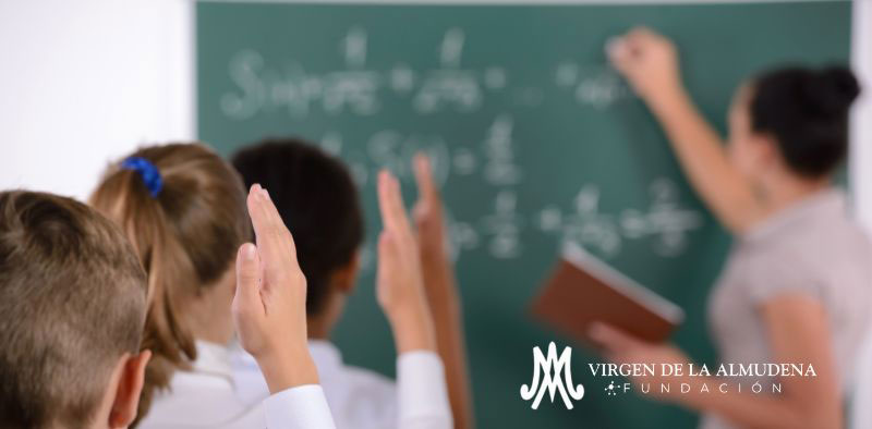 IDENTIDAD Y COMPROMISO